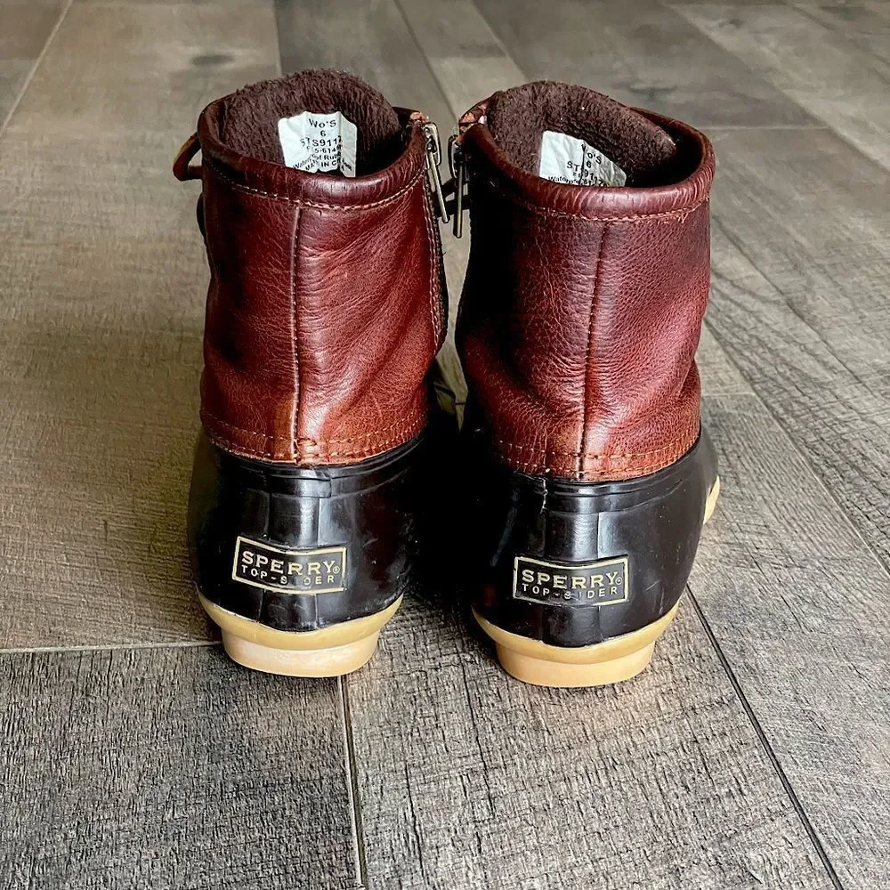 Women’s Sperry Top-Sider Leather and Rubber Saltwater Duck Boots. Size 6.